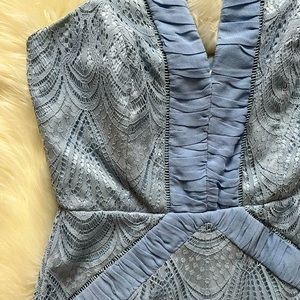 Hariyn Lace Dress Size Small